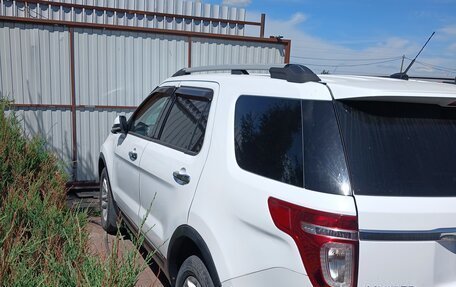 Ford Explorer VI, 2014 год, 1 300 000 рублей, 3 фотография
