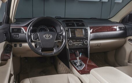 Toyota Camry, 2014 год, 1 680 000 рублей, 6 фотография