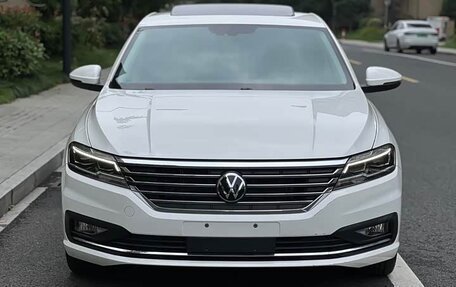 Volkswagen Lavida, 2022 год, 1 260 000 рублей, 2 фотография