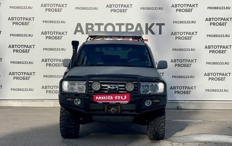 Toyota Land Cruiser 100 рестайлинг 2, 2006 год, 2 590 000 рублей, 2 фотография