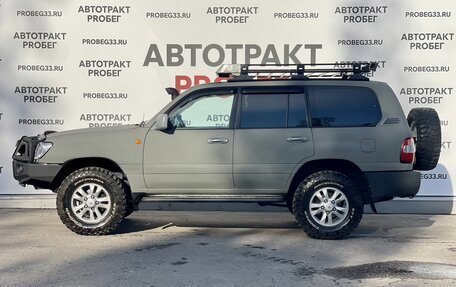 Toyota Land Cruiser 100 рестайлинг 2, 2006 год, 2 590 000 рублей, 8 фотография