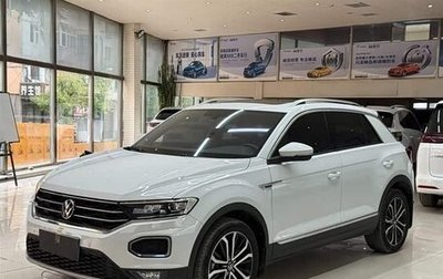 Volkswagen T-Roc I, 2022 год, 2 100 000 рублей, 1 фотография