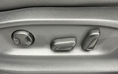 Volkswagen Tiguan II, 2023 год, 2 600 000 рублей, 9 фотография