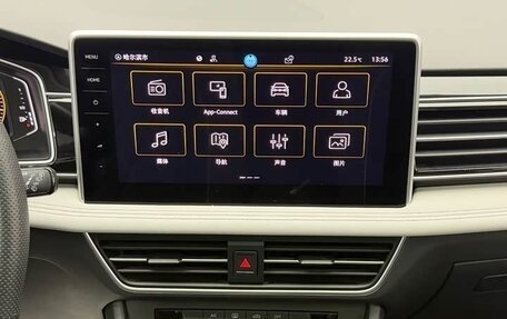 Volkswagen Tiguan II, 2023 год, 2 600 000 рублей, 13 фотография
