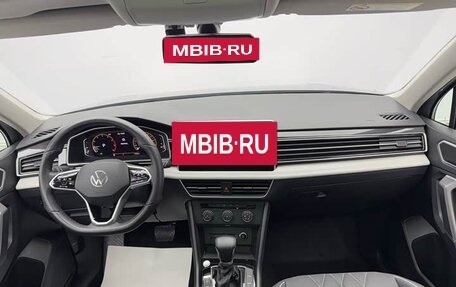 Volkswagen Tiguan II, 2023 год, 2 600 000 рублей, 18 фотография