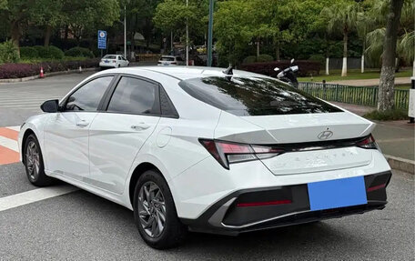 Hyundai Elantra, 2024 год, 1 200 000 рублей, 6 фотография