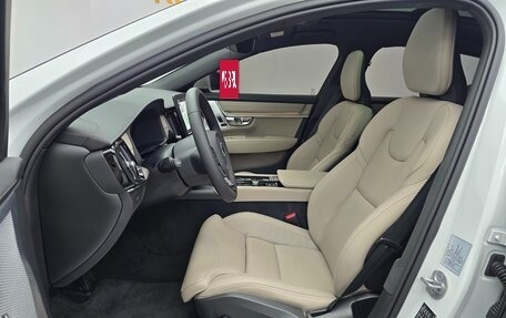 Volvo S90 II рестайлинг, 2025 год, 5 761 000 рублей, 6 фотография