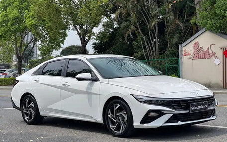 Hyundai Elantra, 2023 год, 1 250 000 рублей, 3 фотография