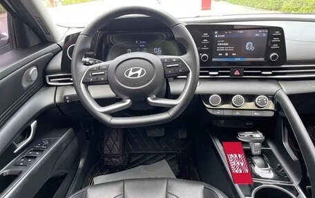 Hyundai Elantra, 2023 год, 1 250 000 рублей, 12 фотография