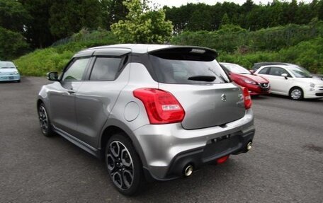 Suzuki Swift V, 2022 год, 994 000 рублей, 3 фотография