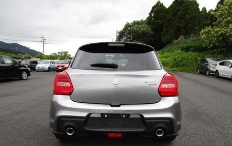 Suzuki Swift V, 2022 год, 994 000 рублей, 4 фотография