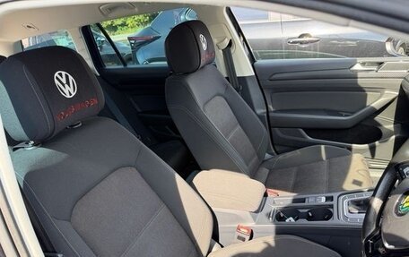 Volkswagen Passat B8 рестайлинг, 2015 год, 1 100 000 рублей, 10 фотография