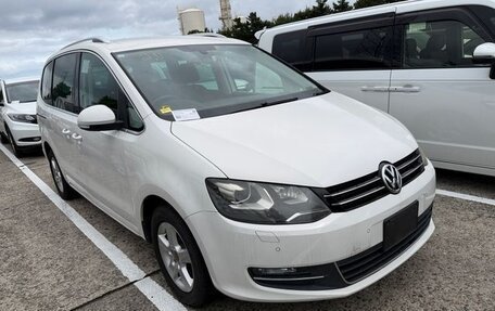 Volkswagen Sharan II, 2011 год, 780 000 рублей, 1 фотография