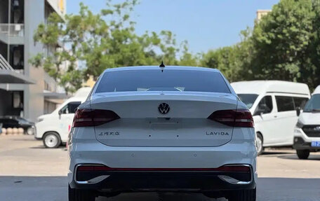 Volkswagen Lavida, 2024 год, 1 200 000 рублей, 5 фотография
