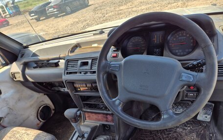 Mitsubishi Pajero III рестайлинг, 1994 год, 220 000 рублей, 19 фотография