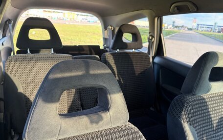 Honda Stream I рестайлинг, 2003 год, 415 000 рублей, 10 фотография