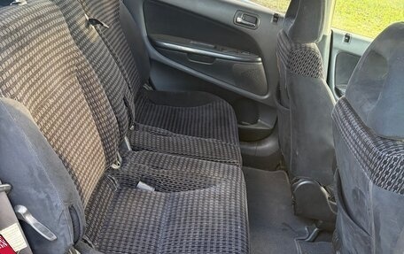 Honda Stream I рестайлинг, 2003 год, 415 000 рублей, 9 фотография