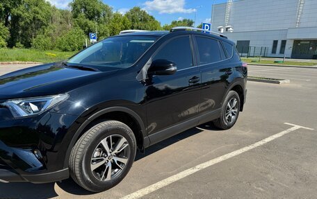 Toyota RAV4, 2017 год, 2 800 000 рублей, 3 фотография