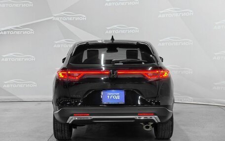 Honda Vezel, 2021 год, 2 420 000 рублей, 4 фотография