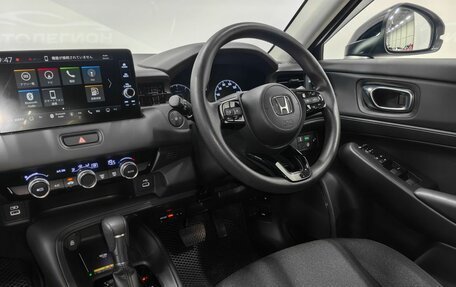 Honda Vezel, 2021 год, 2 420 000 рублей, 13 фотография