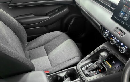 Honda Vezel, 2021 год, 2 420 000 рублей, 12 фотография