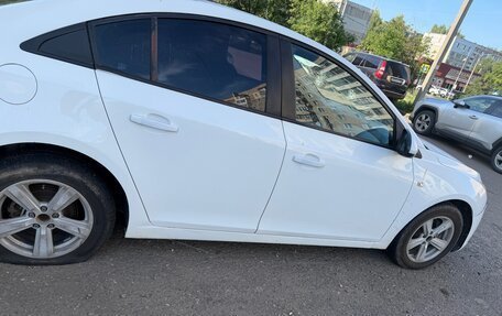 Chevrolet Cruze II, 2011 год, 600 000 рублей, 4 фотография