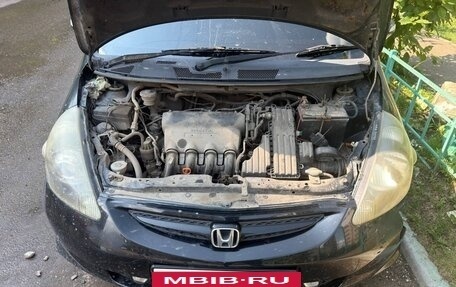 Honda Fit III, 2002 год, 333 000 рублей, 2 фотография