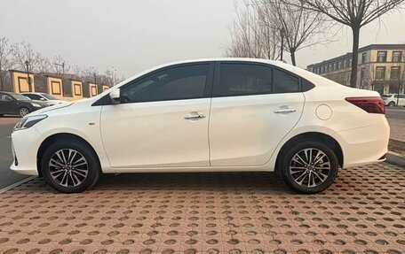 Toyota Vios III, 2022 год, 1 273 000 рублей, 4 фотография