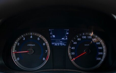 Hyundai Solaris II рестайлинг, 2012 год, 550 000 рублей, 15 фотография