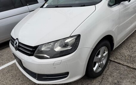 Volkswagen Sharan II, 2011 год, 780 000 рублей, 3 фотография