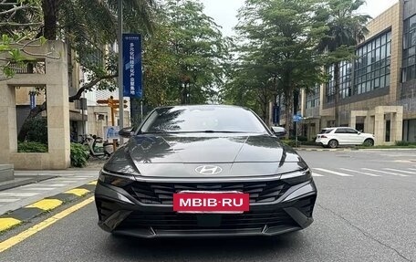 Hyundai Elantra, 2023 год, 1 250 000 рублей, 2 фотография