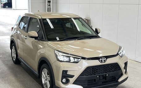 Toyota Raize I, 2021 год, 1 260 000 рублей, 4 фотография