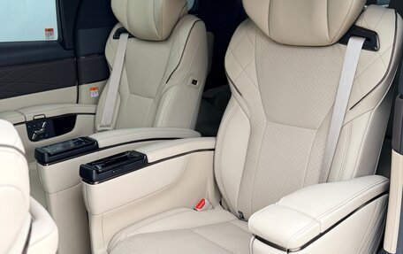 Toyota Alphard, 2025 год, 13 690 000 рублей, 31 фотография