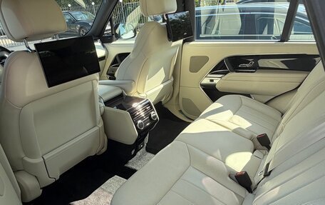 Land Rover Range Rover IV рестайлинг, 2023 год, 24 000 000 рублей, 11 фотография