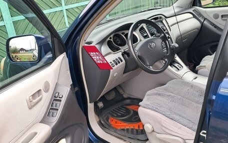 Toyota Highlander III, 2004 год, 999 999 рублей, 11 фотография