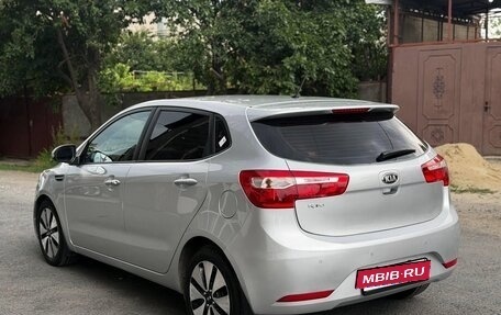 KIA Rio III рестайлинг, 2013 год, 940 000 рублей, 6 фотография
