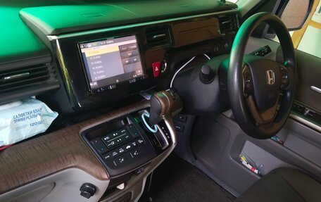 Honda Stepwgn IV, 2015 год, 2 200 000 рублей, 8 фотография