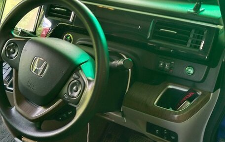 Honda Stepwgn IV, 2015 год, 2 200 000 рублей, 14 фотография