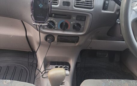 Toyota Corolla Spacio II, 1998 год, 400 000 рублей, 8 фотография