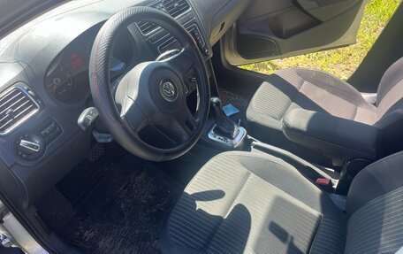 Volkswagen Polo VI (EU Market), 2010 год, 300 000 рублей, 6 фотография