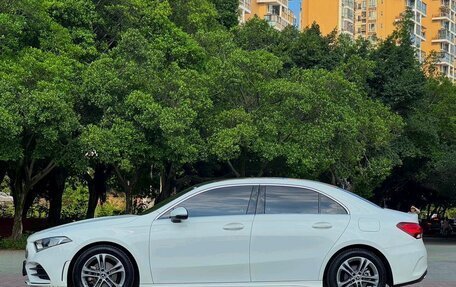 Mercedes-Benz A-Класс, 2022 год, 2 198 000 рублей, 2 фотография