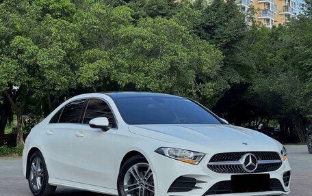 Mercedes-Benz A-Класс, 2022 год, 2 198 000 рублей, 7 фотография