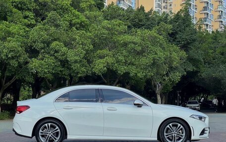 Mercedes-Benz A-Класс, 2022 год, 2 198 000 рублей, 6 фотография