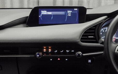 Mazda 3, 2021 год, 1 670 000 рублей, 13 фотография