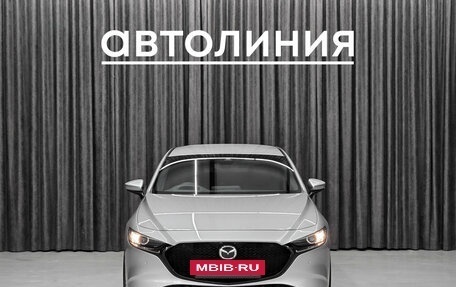 Mazda 3, 2021 год, 1 670 000 рублей, 2 фотография