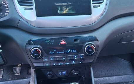 Hyundai Tucson III, 2017 год, 1 700 000 рублей, 9 фотография