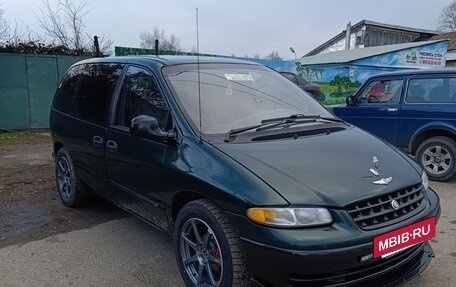 Chrysler Voyager III, 2000 год, 350 000 рублей, 3 фотография