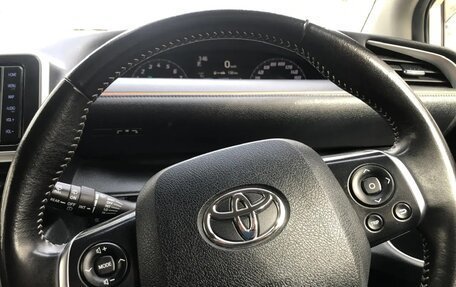 Toyota Sienta II, 2021 год, 1 720 000 рублей, 22 фотография