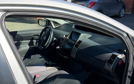 Toyota Prius, 2008 год, 630 000 рублей, 5 фотография