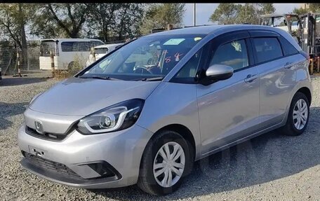 Honda Fit, 2020 год, 1 200 000 рублей, 3 фотография